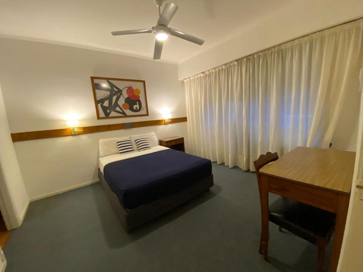 Wanna La Plata Hostel Εξωτερικό φωτογραφία