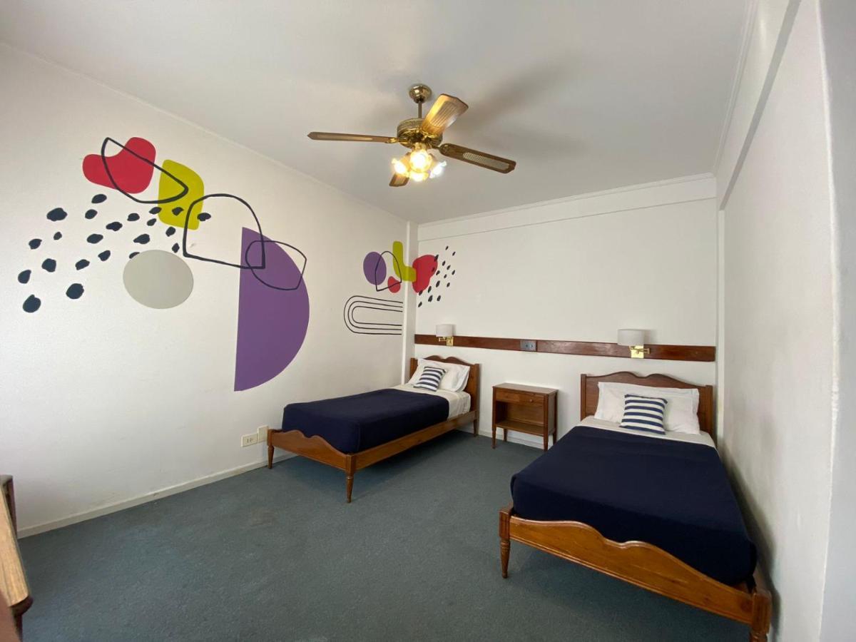 Wanna La Plata Hostel Εξωτερικό φωτογραφία