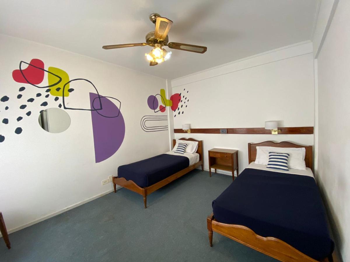 Wanna La Plata Hostel Εξωτερικό φωτογραφία